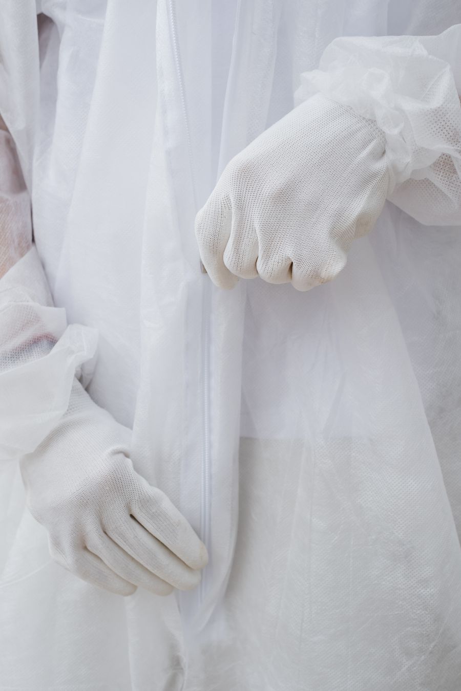 НЭГ УДААГИЙН КОМБИНЗОН — Disposable Coverall